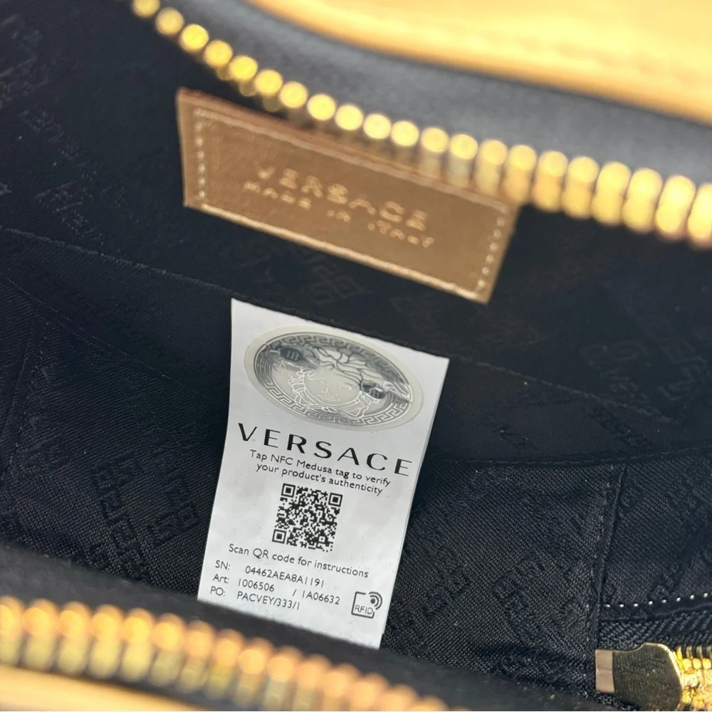 NWT Versace Heart Medusa Crossbody Strap Bag Gold Leather Kids Purse Logo Plaque